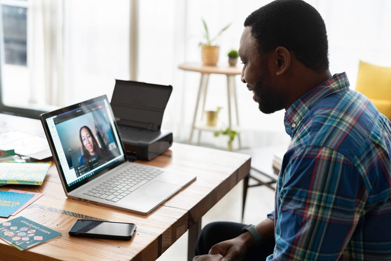 Image of man talking to an Atlanta therapist using online counseling in Georgia.